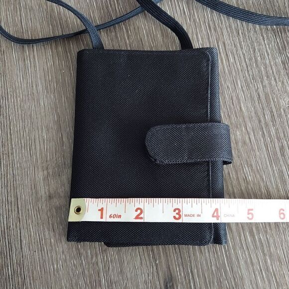 American Tourister Black Travel Wallet - Picture 5 of 6